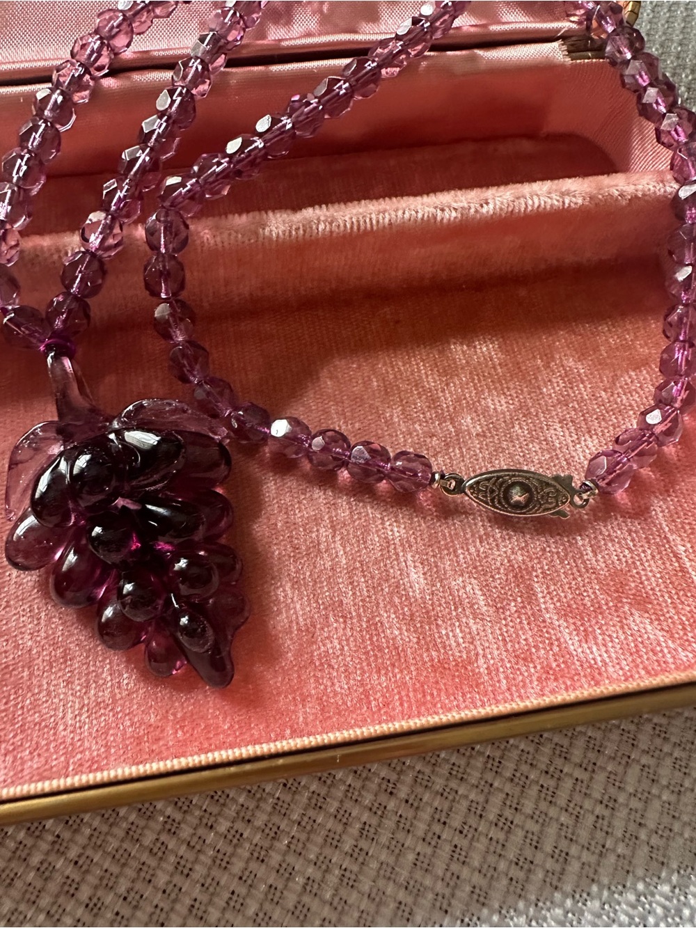 🍇 RARE 1920s 🍇 Amethyst Glass Grape Pendant Necklace - Art Deco